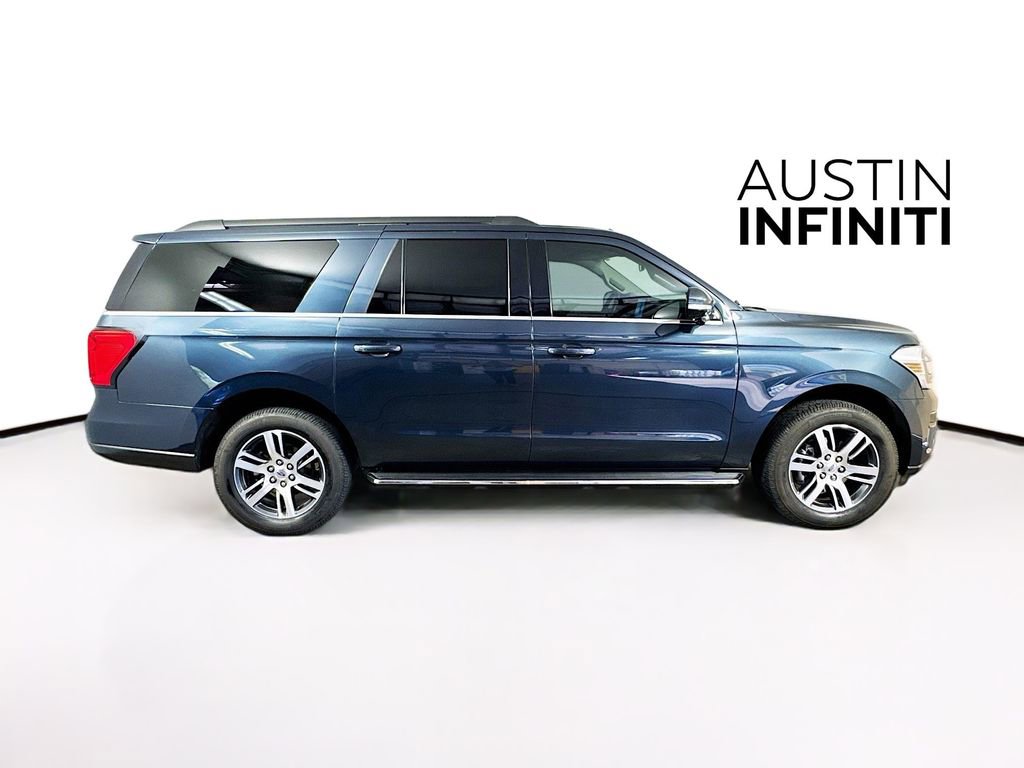 Used 2023 Ford Expedition Max XLT image 8