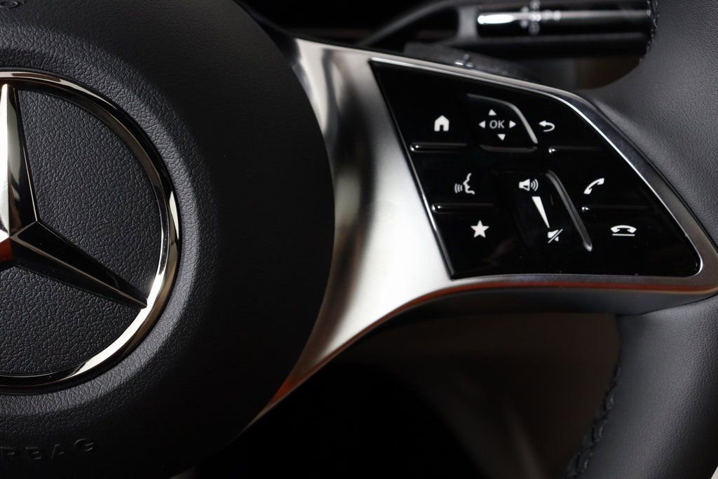 Certified 2025 Mercedes-Benz GLC 300 4MATIC image 20