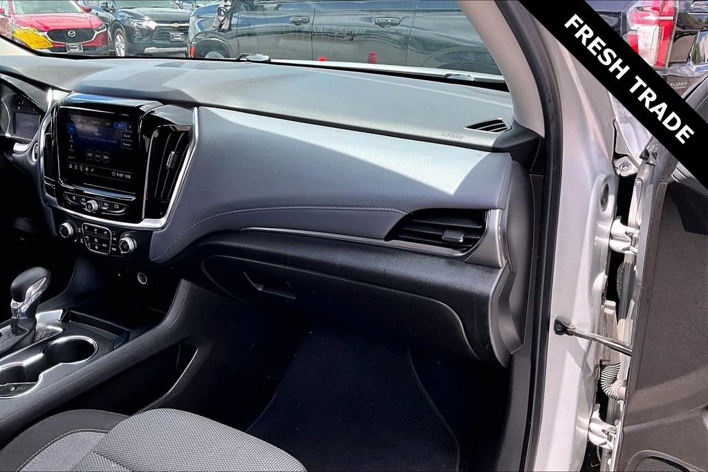 Used 2021 Chevrolet Traverse LT FWD image 27