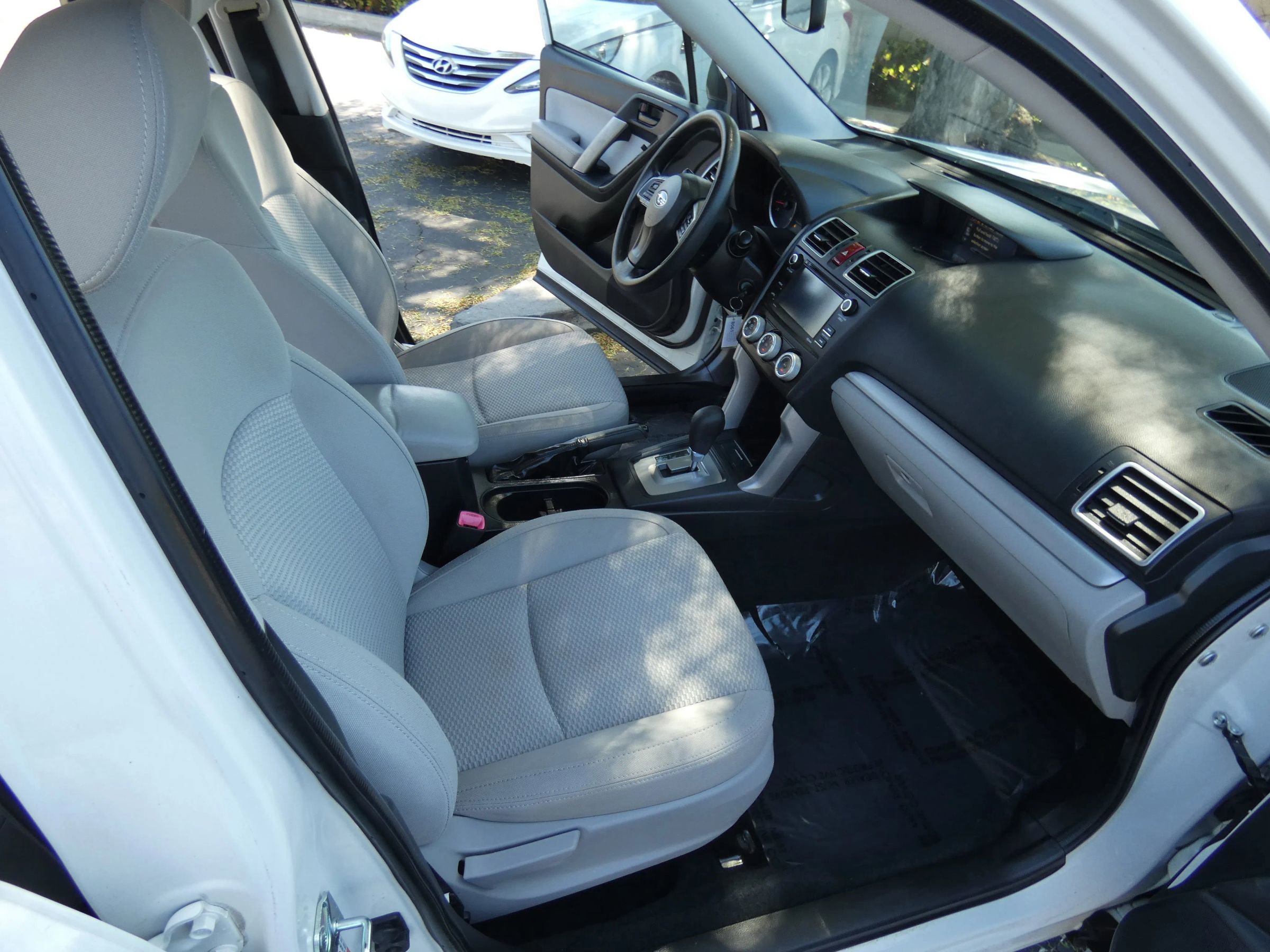 Used 2016 Subaru Forester 2.5i w/ Alloy Wheel Package image 25