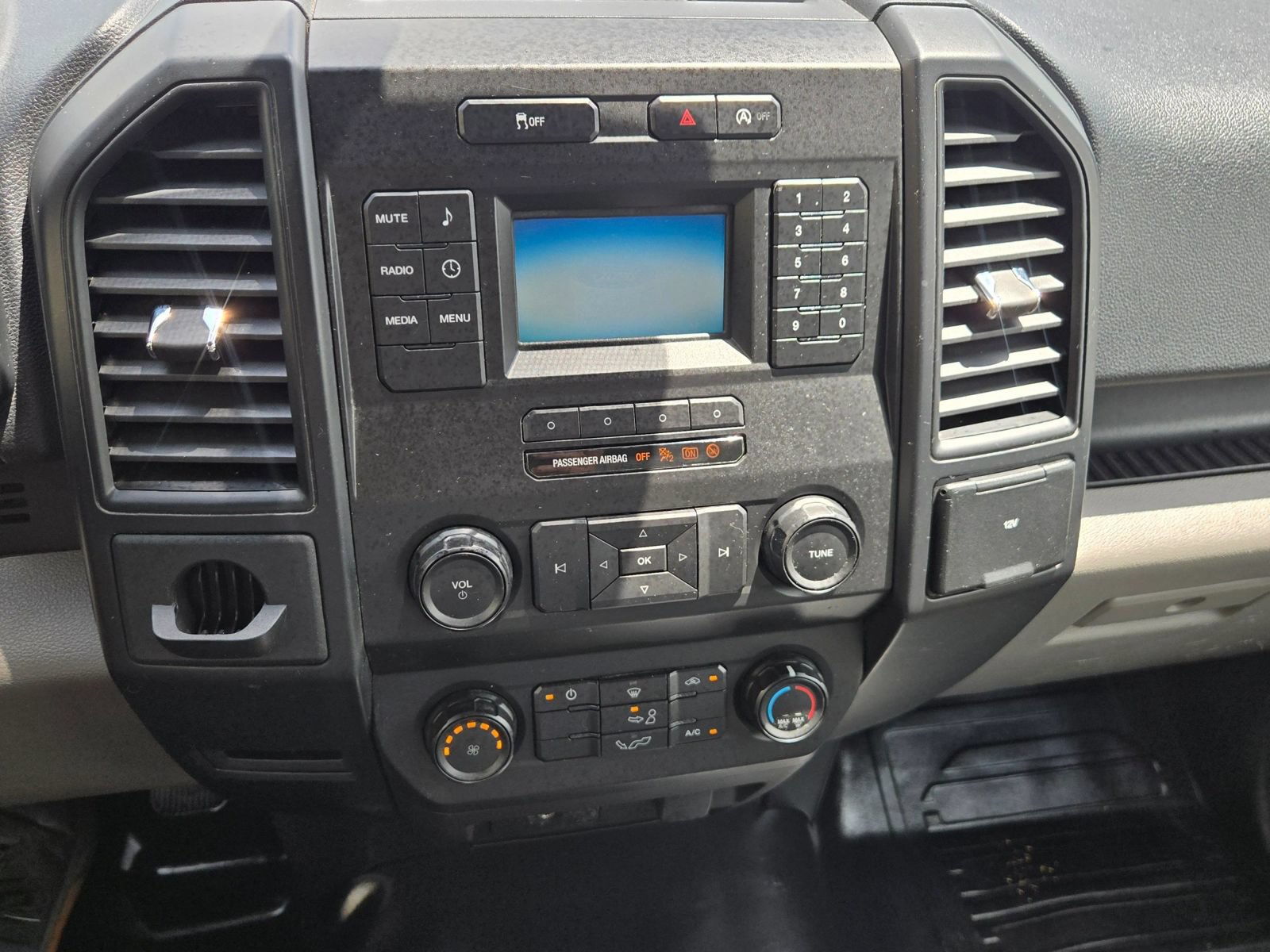 Used 2018 Ford F150 XL RWD image 7
