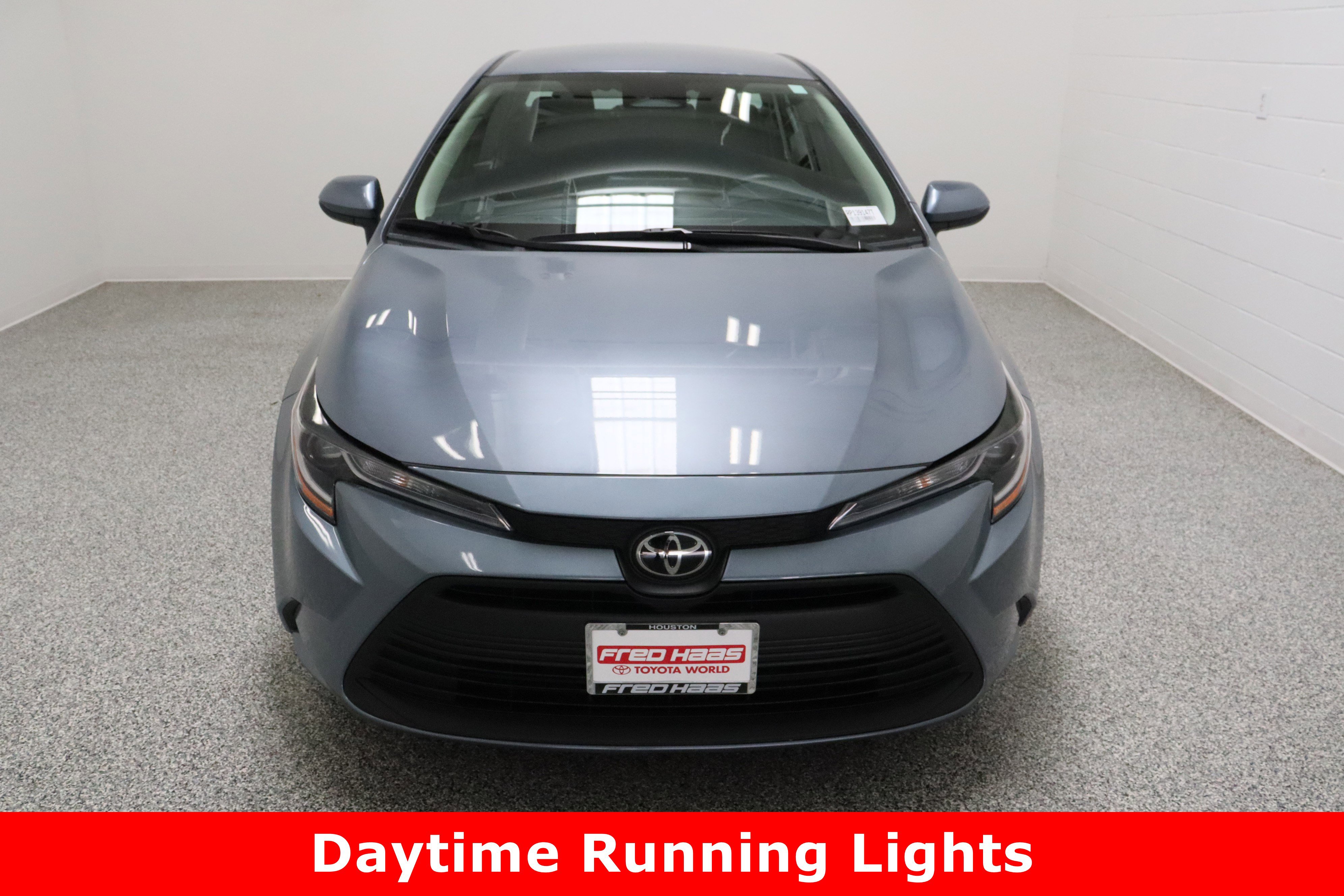 Used 2024 Toyota Corolla LE image 3