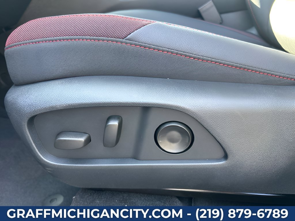 New 2027 Chevrolet Equinox RS w/ Safety and Technology Package AWD/4WD image 14