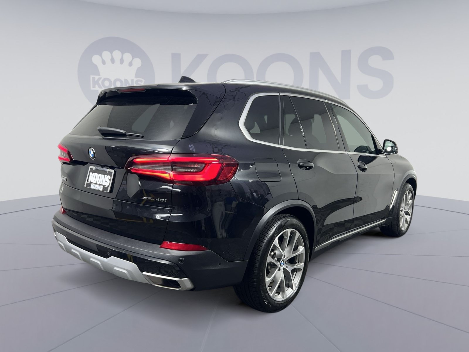 Used 2023 BMW X5 xDrive40i w/ Premium Package AWD/4WD image 11