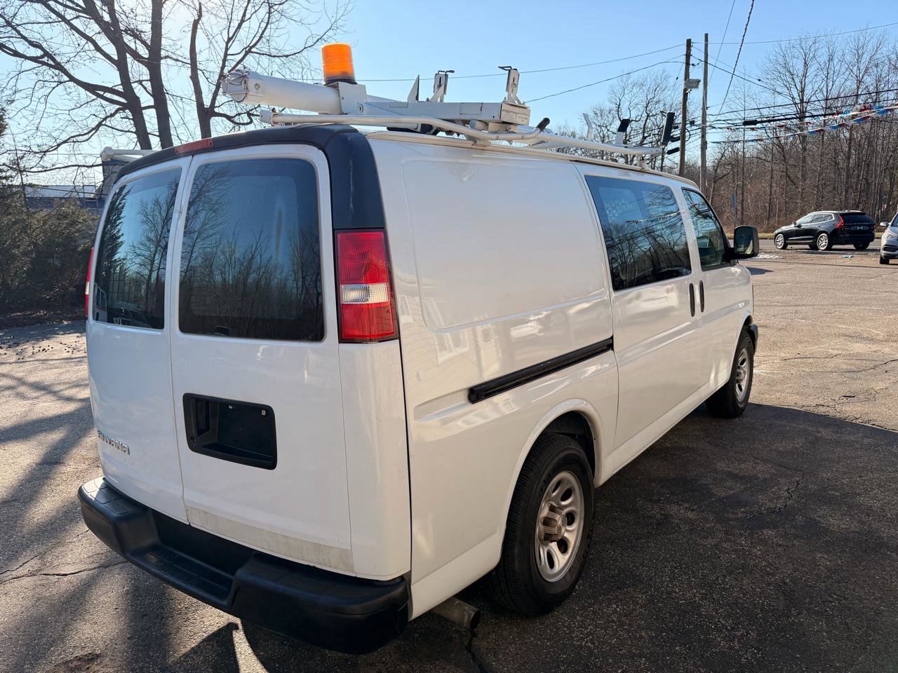 Used 2009 Chevrolet Express 1500 RWD image 6