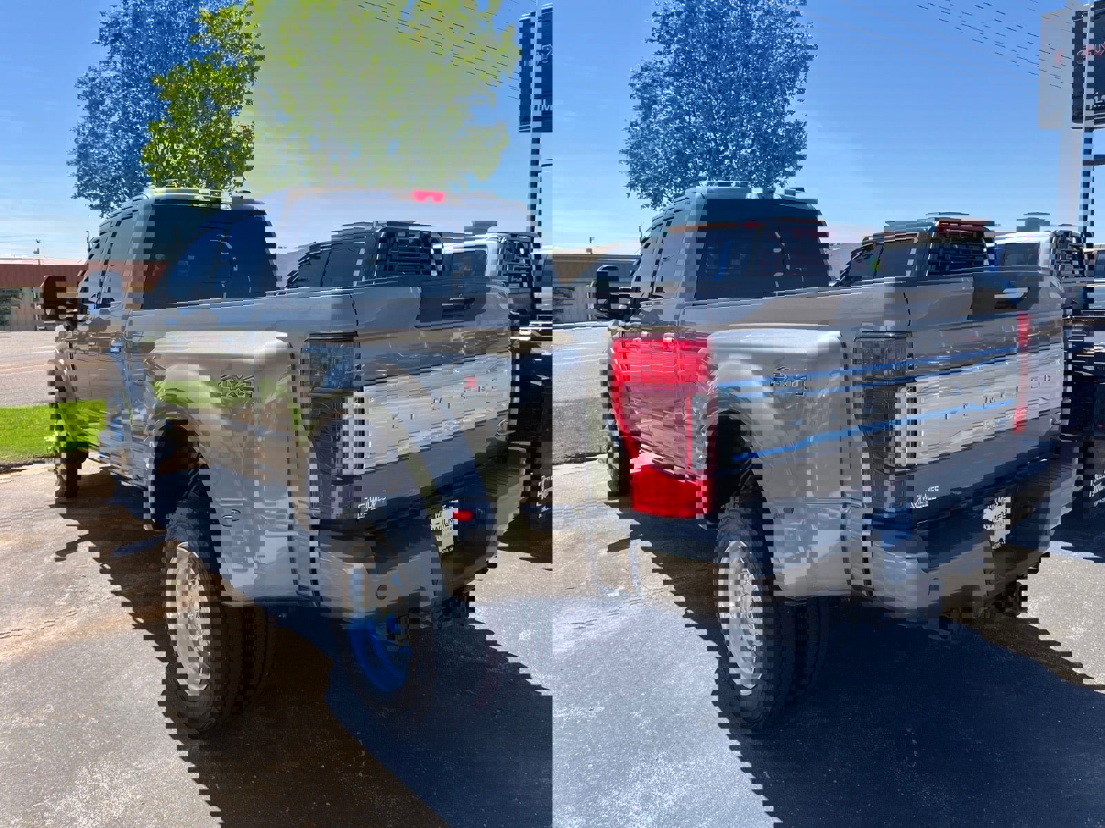 Used 2021 Ford F450 Limited AWD/4WD image 5