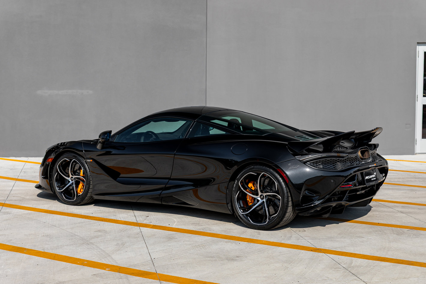 Used 2024 McLaren 750S image 17