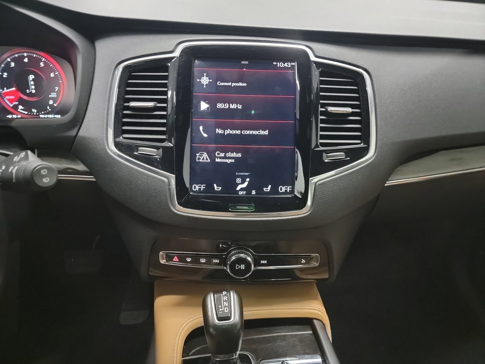 Used 2018 Volvo XC90 T6 Momentum w/ Convenience Package image 21