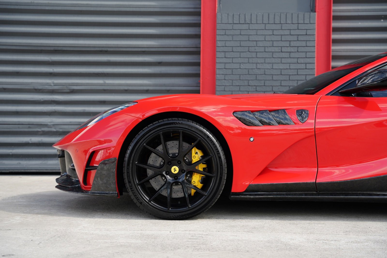 Used 2019 Ferrari 812 Superfast image 12