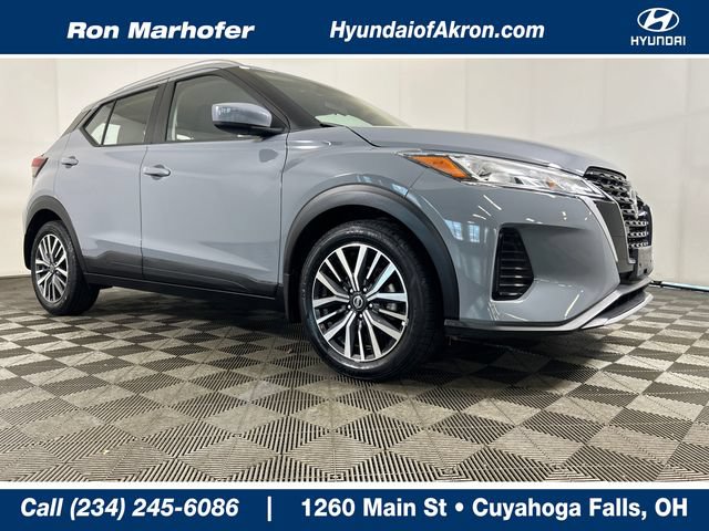 Used 2022 Nissan Kicks SV FWD image 1