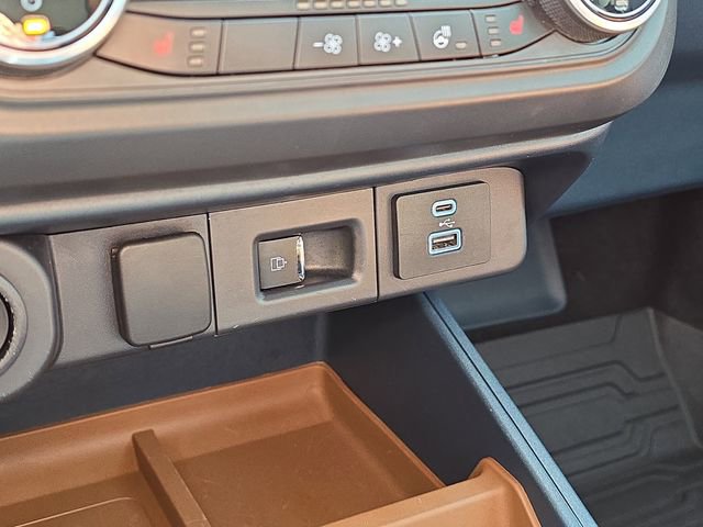 Used 2024 Ford Maverick Lariat image 25