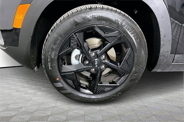 Certified 2026 Kia Seltos EX w/ EX Sunroof Package image 33