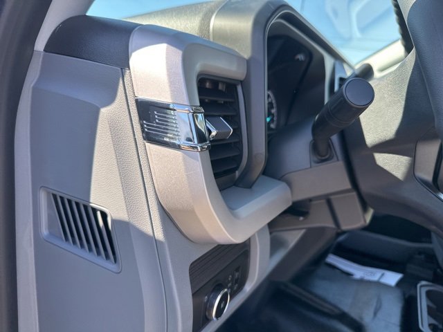 New 2026 Ford F350 XL w/ XL Chrome Package image 32