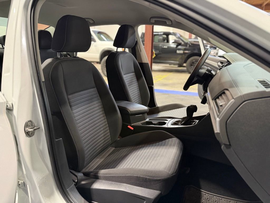 Used 2022 Volkswagen Jetta S FWD image 24