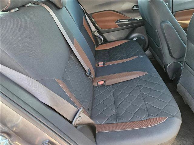Used 2019 Nissan Kicks SR w/ Exterior Package FWD image 18
