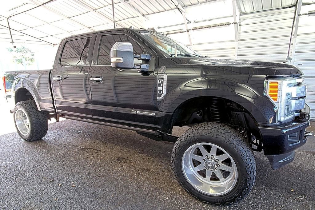 Used 2017 Ford F350 Platinum w/ Platinum Ultimate Package AWD/4WD image 5