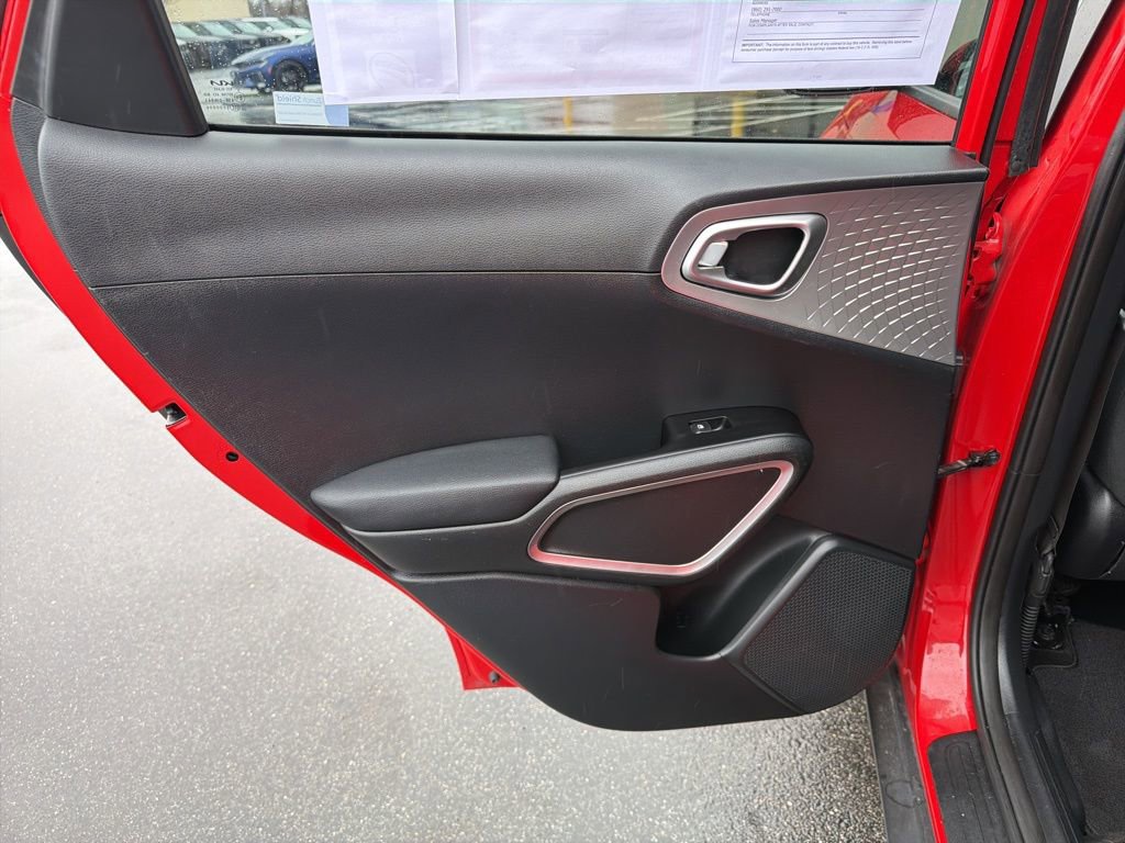 Certified 2023 Kia Soul LX image 18