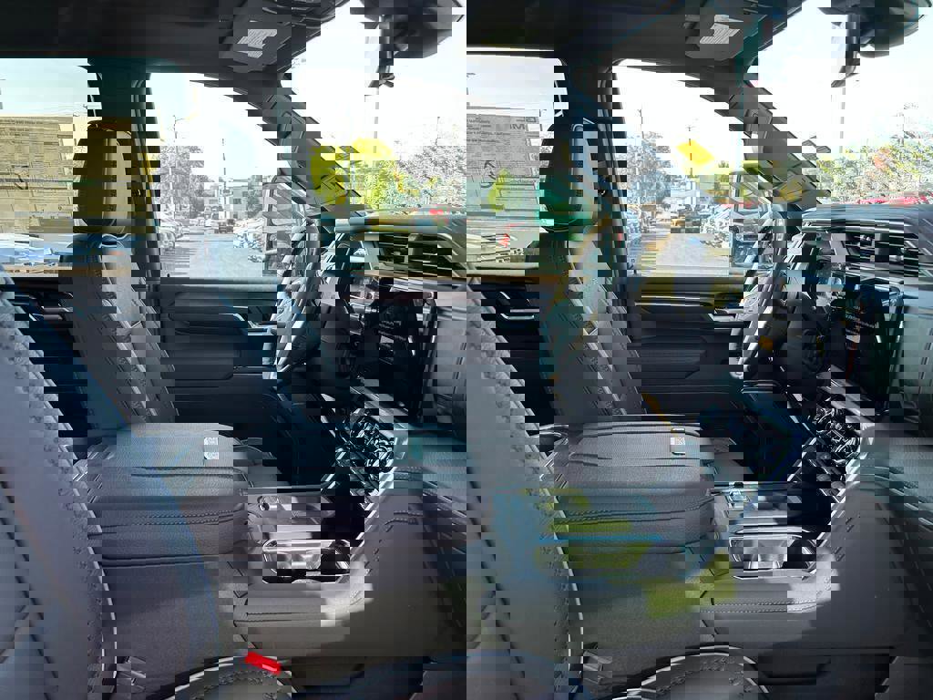 New 2025 GMC Sierra 2500 Denali w/ Denali Reserve Package image 19