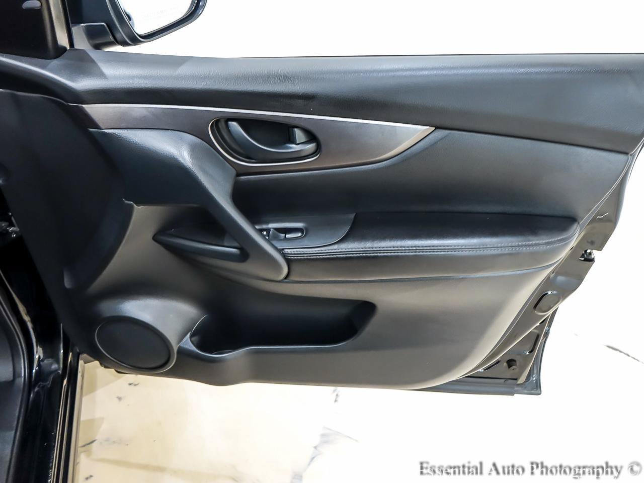 Used 2022 Nissan Rogue Sport S FWD image 28