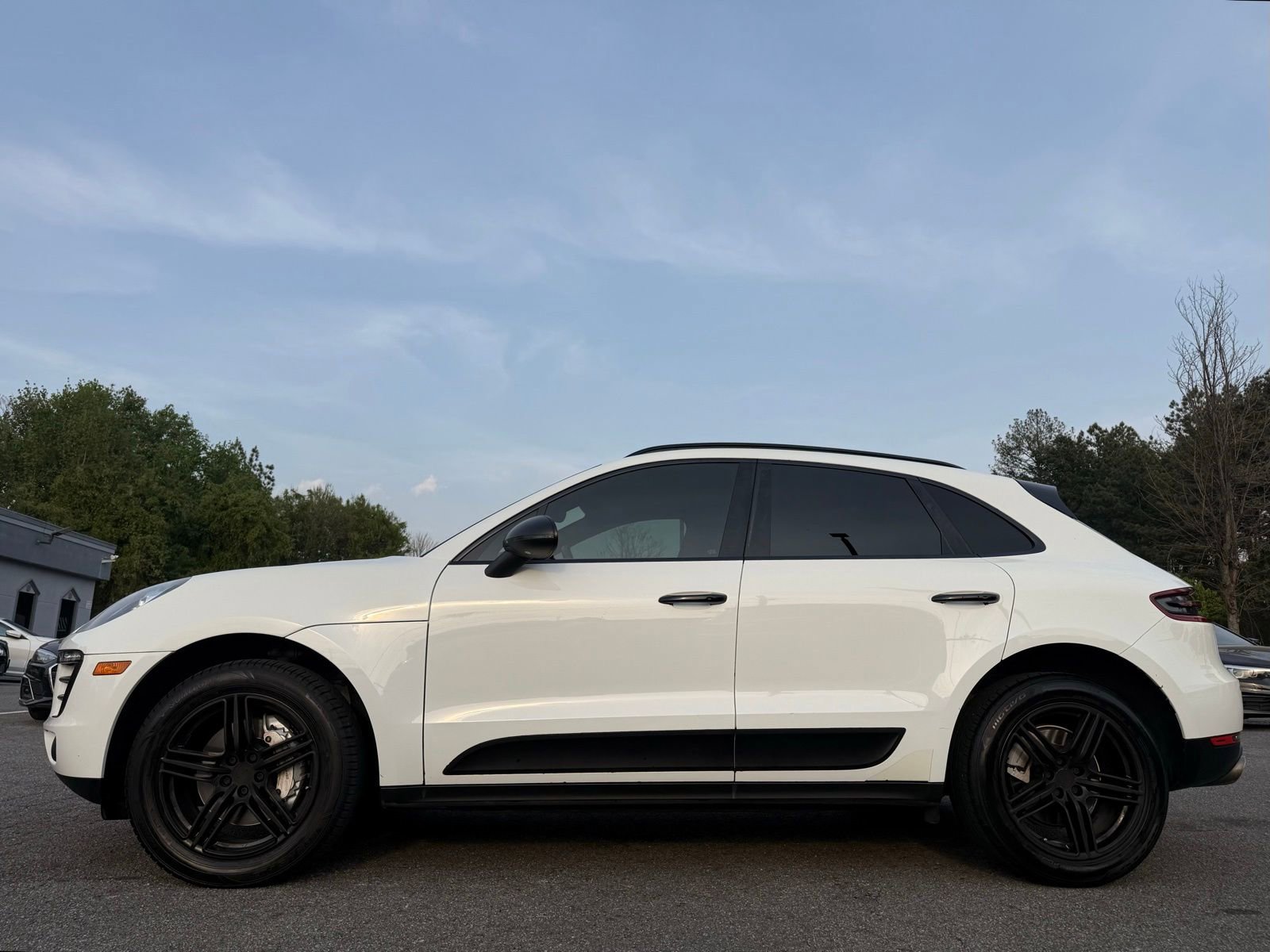Used 2017 Porsche Macan S image 2