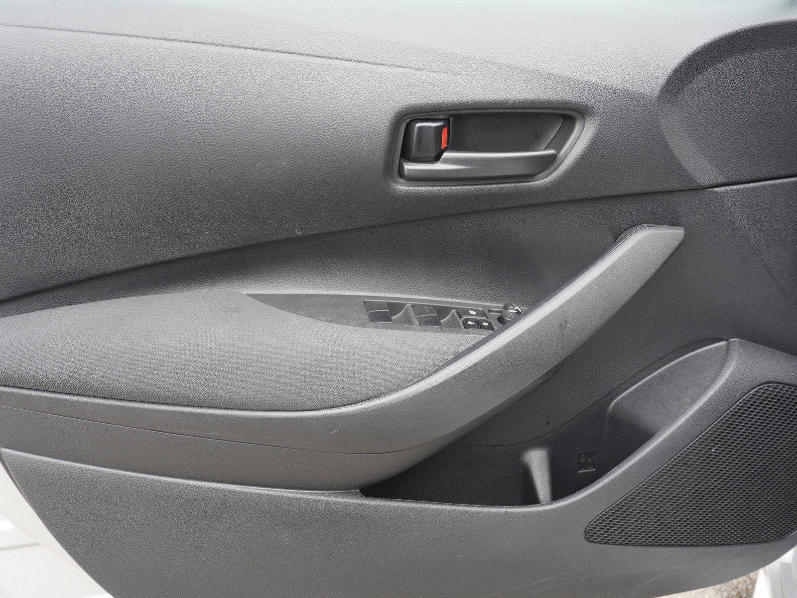 Used 2024 Toyota Corolla LE image 16