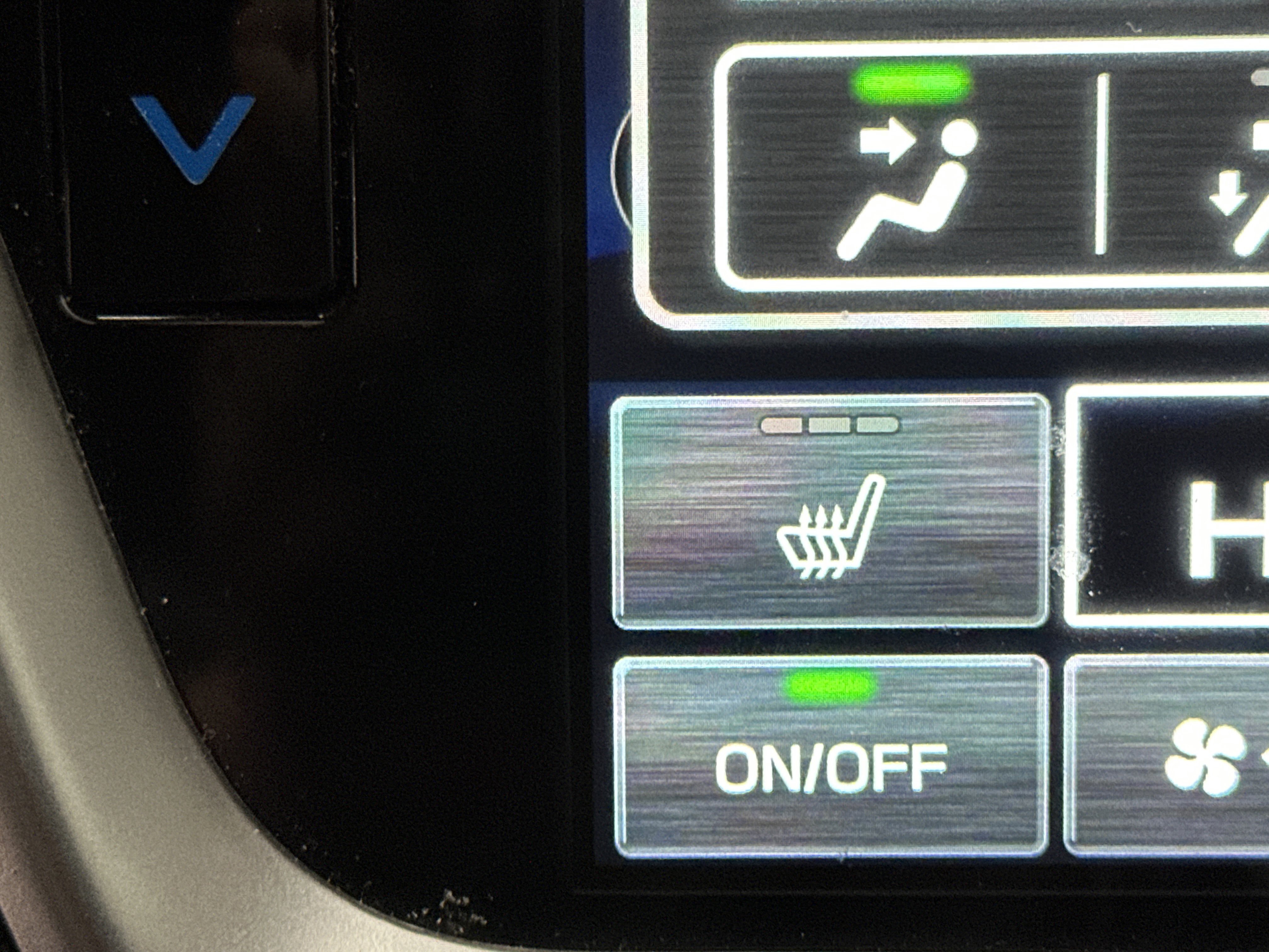 Certified 2025 Subaru Outback Limited image 39