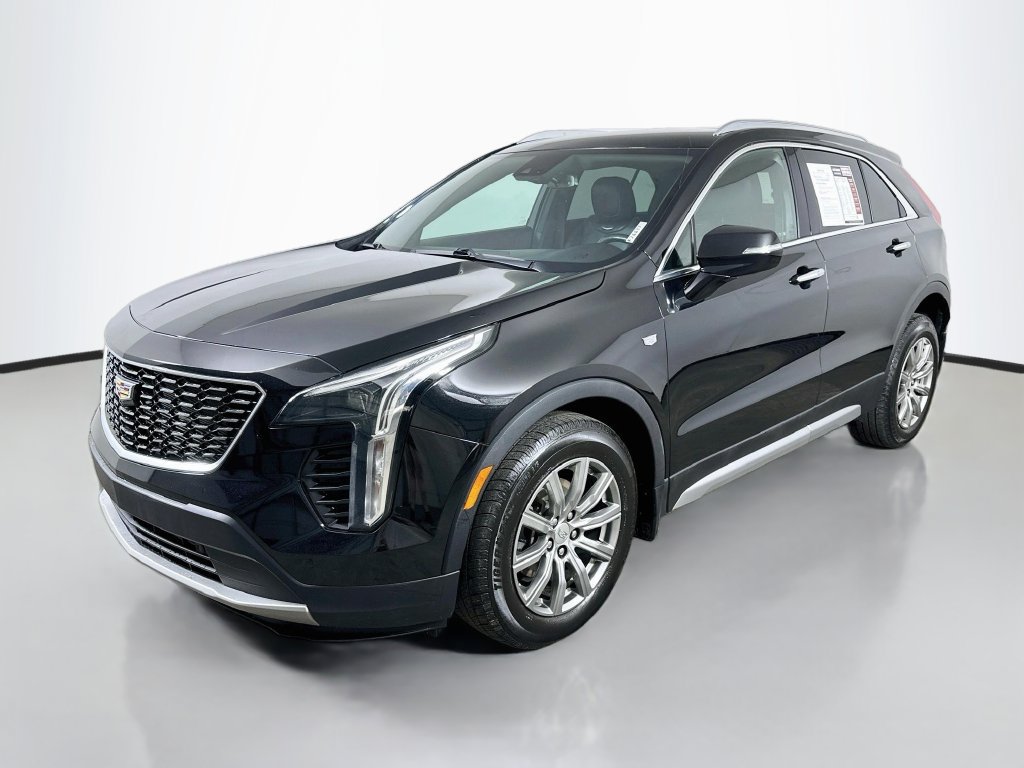 Used 2021 Cadillac XT4 Premium Luxury w/ Trailering Package AWD/4WD image 3