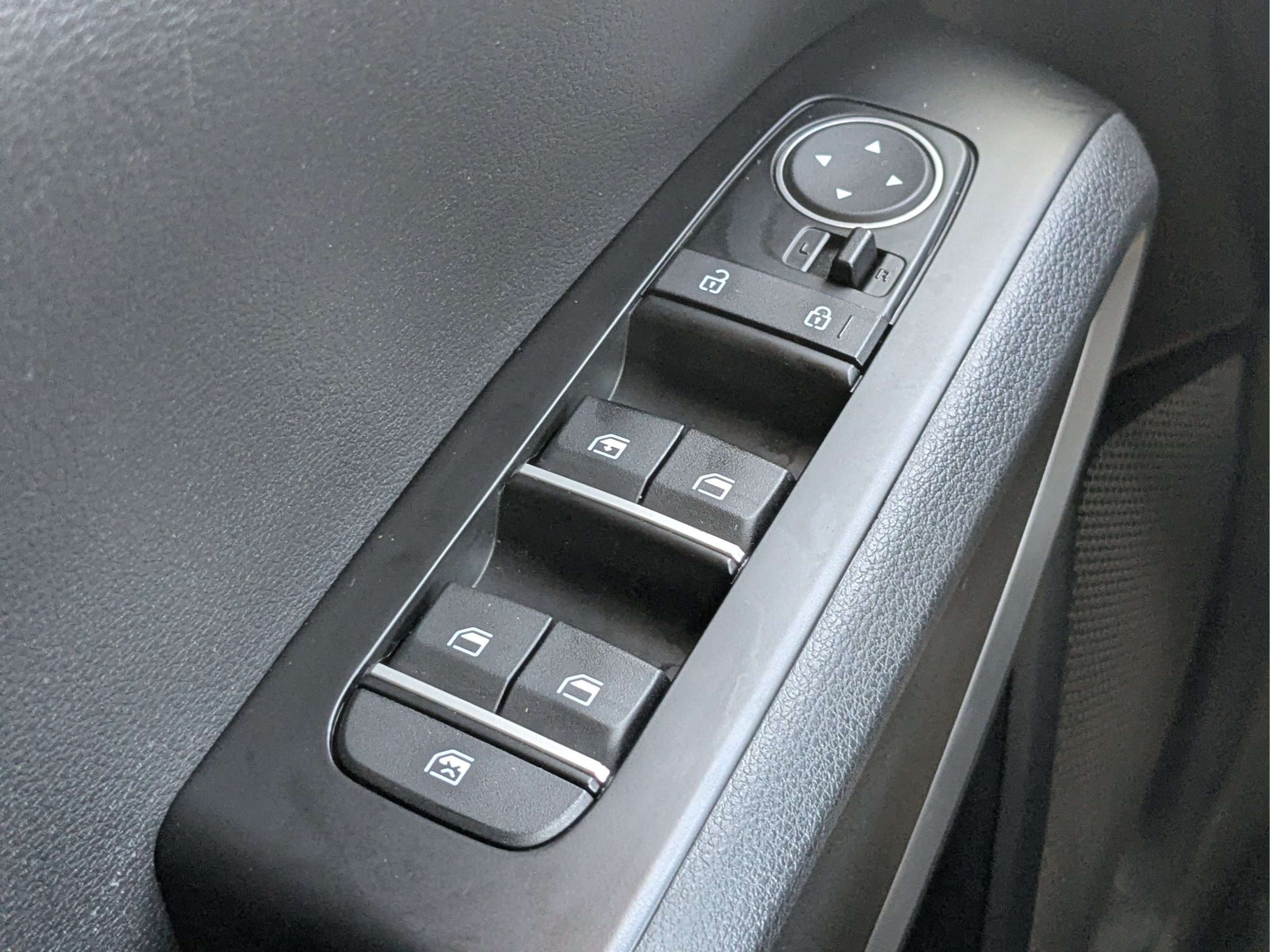 Used 2020 Kia Soul LX FWD image 21