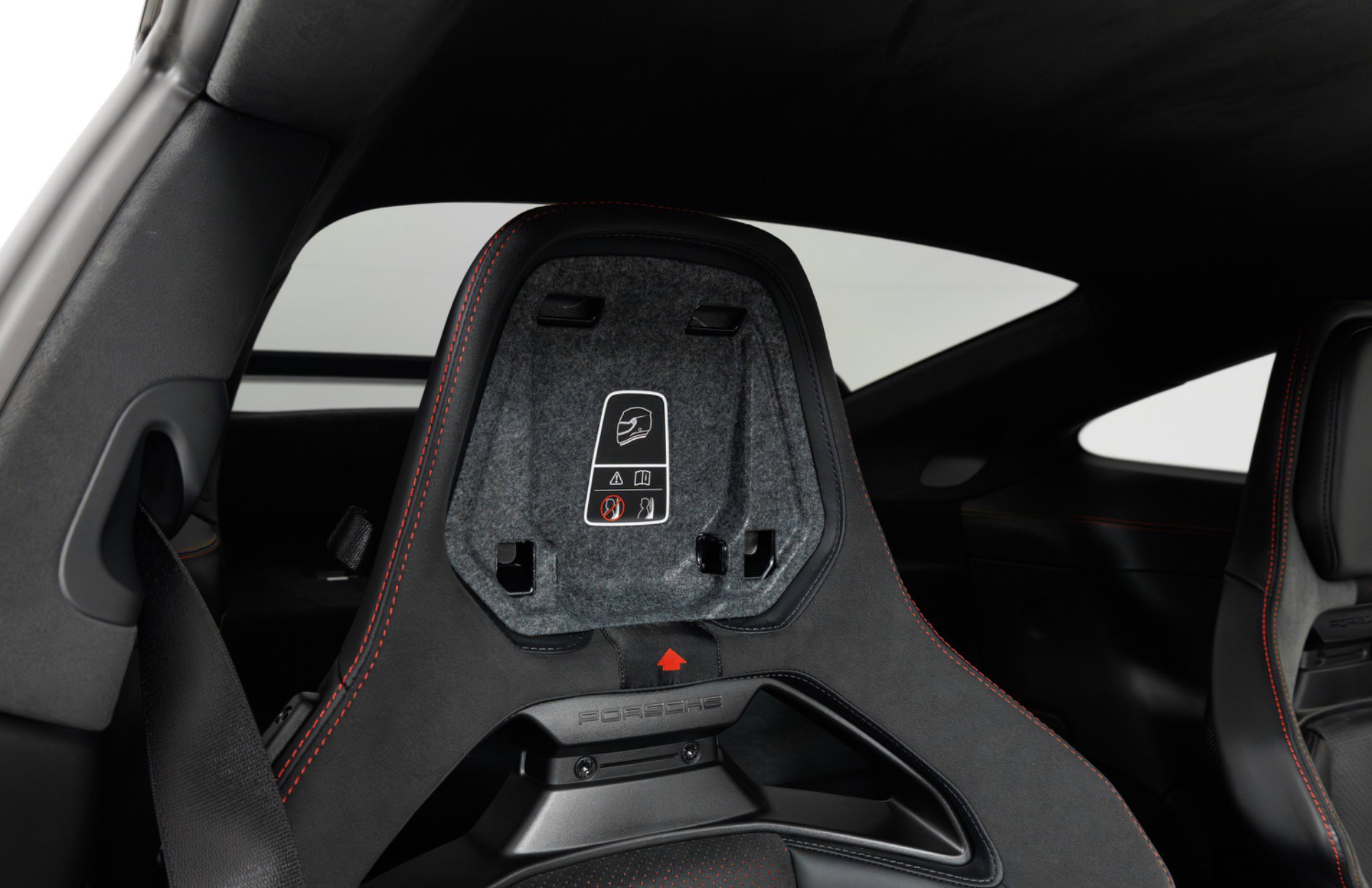 Used 2025 Porsche 911 GT3 RWD image 40