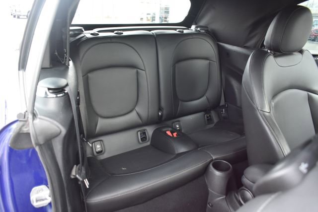 Used 2019 MINI Cooper S w/ Signature Upholstery Package image 34