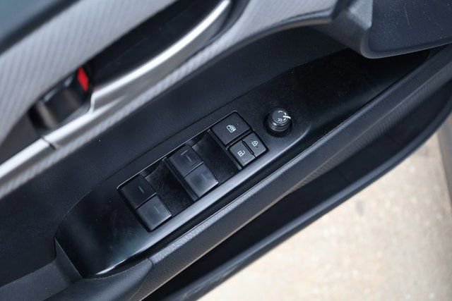 Used 2025 Toyota Camry SE image 12