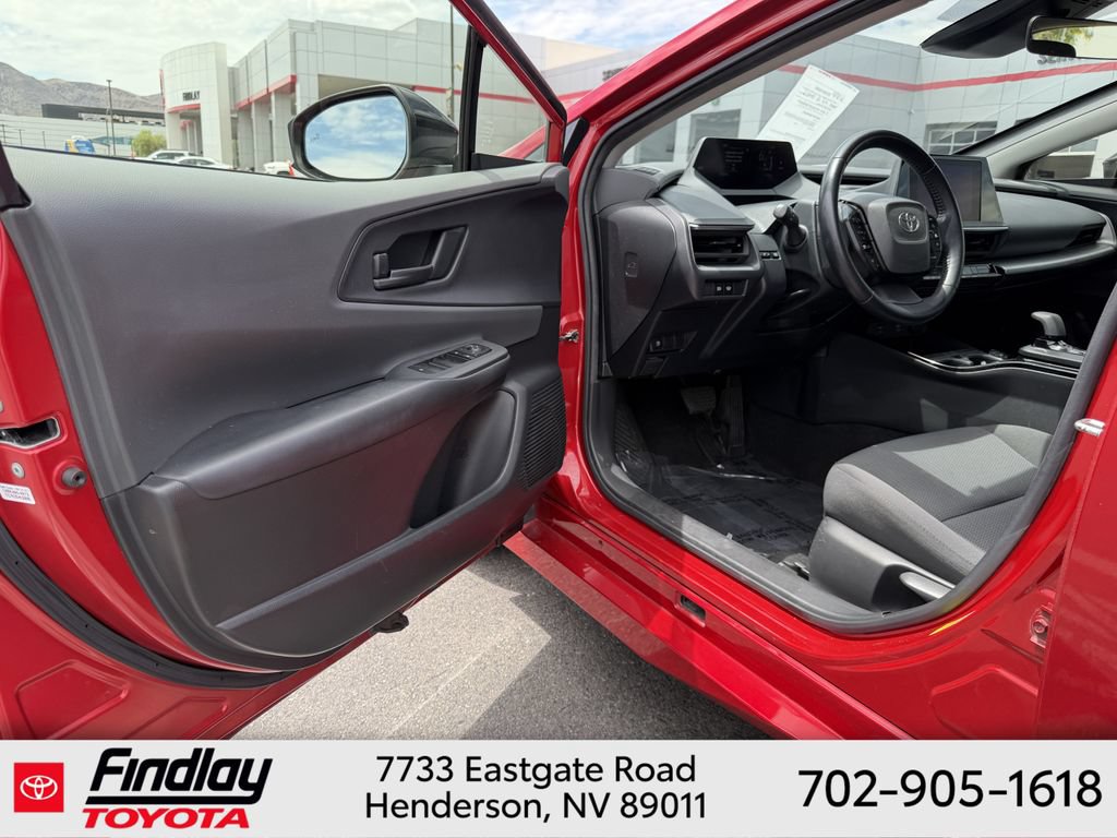 Certified 2023 Toyota Prius LE FWD image 5