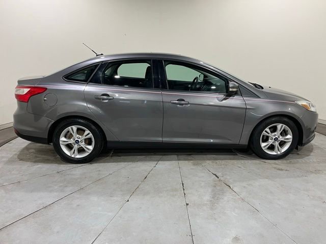 Used 2014 Ford Focus SE w/ SE Winter Package FWD image 14
