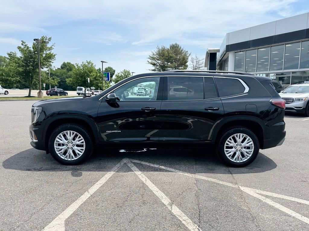 Used 2025 GMC Acadia Elevation w/ Elevation Premium Package AWD/4WD image 2