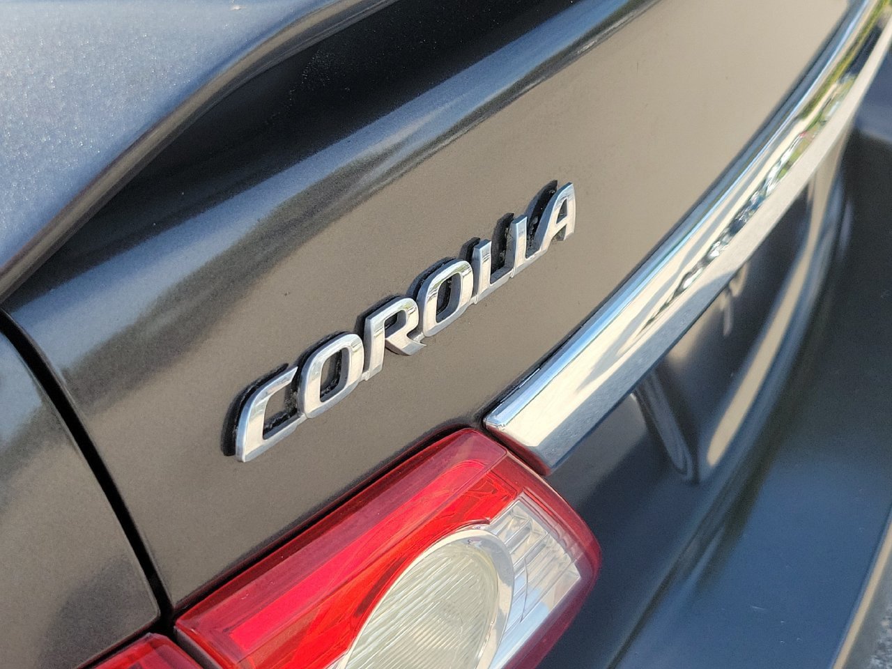 Used 2012 Toyota Corolla S FWD image 6