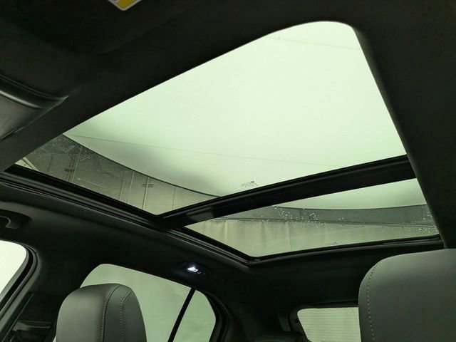Certified 2023 Cadillac XT4 Sport AWD/4WD image 18