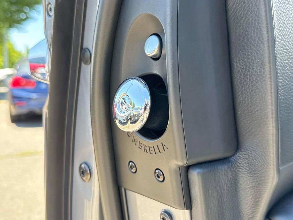 Used 2013 Rolls-Royce Ghost RWD image 26