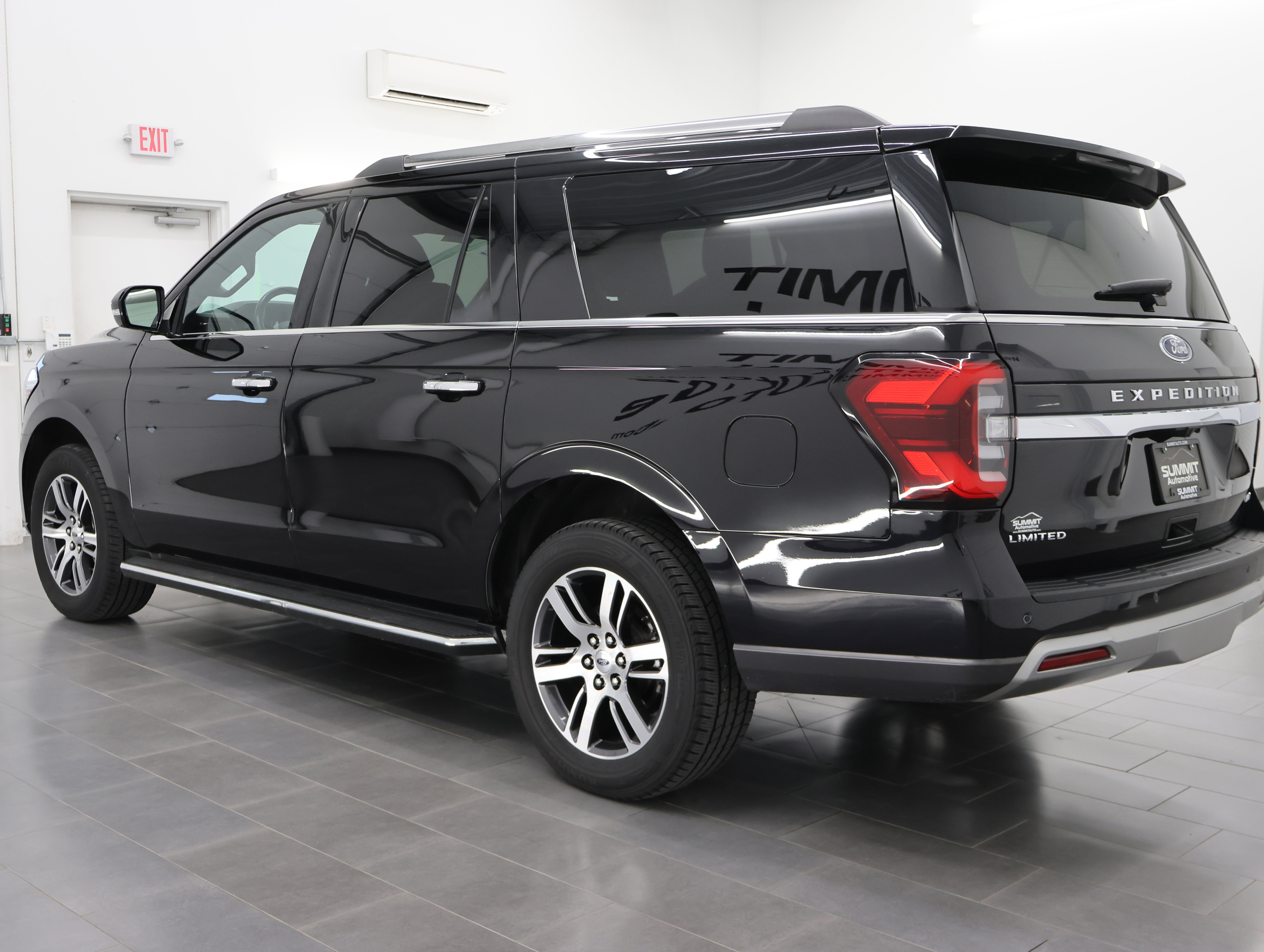 Used 2023 Ford Expedition Max Limited AWD/4WD image 6