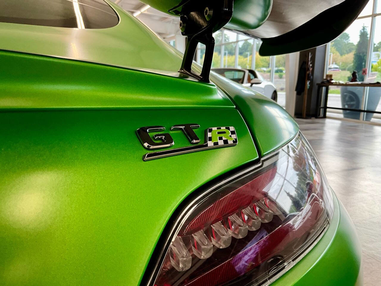 Used 2020 Mercedes-Benz AMG GT R image 20