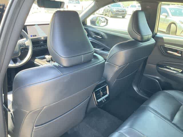 Used 2025 Toyota Crown AWD/4WD image 14