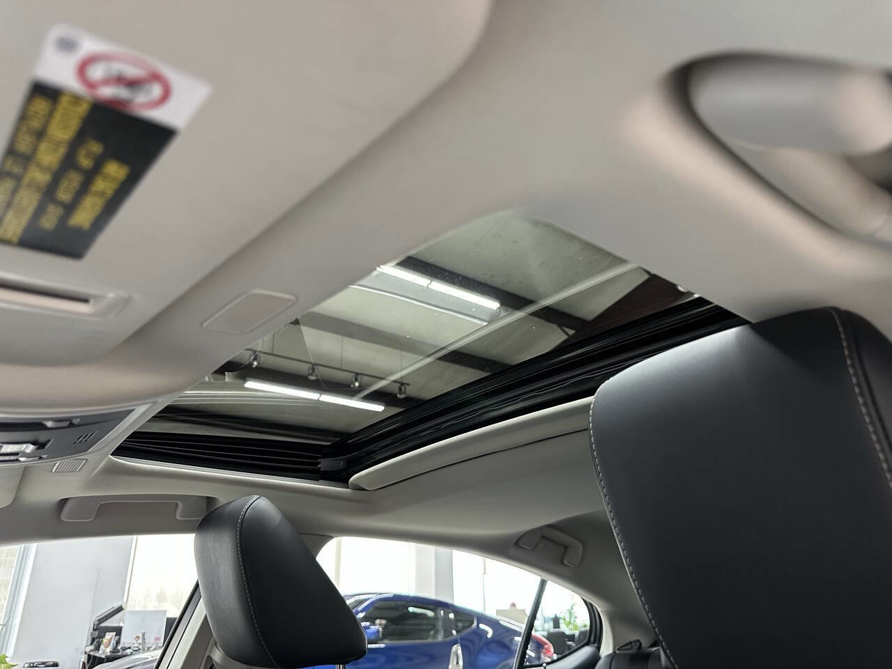 Used 2019 Lexus ES 300h w/ Premium Package image 30