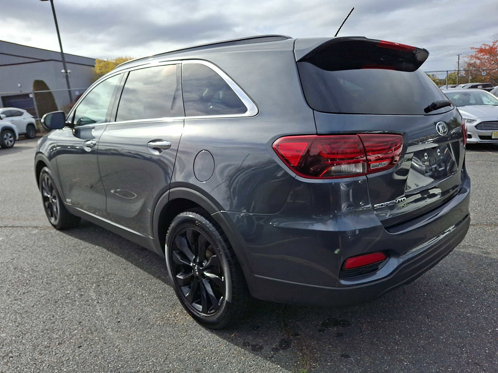 Used 2019 Kia Sorento S image 7