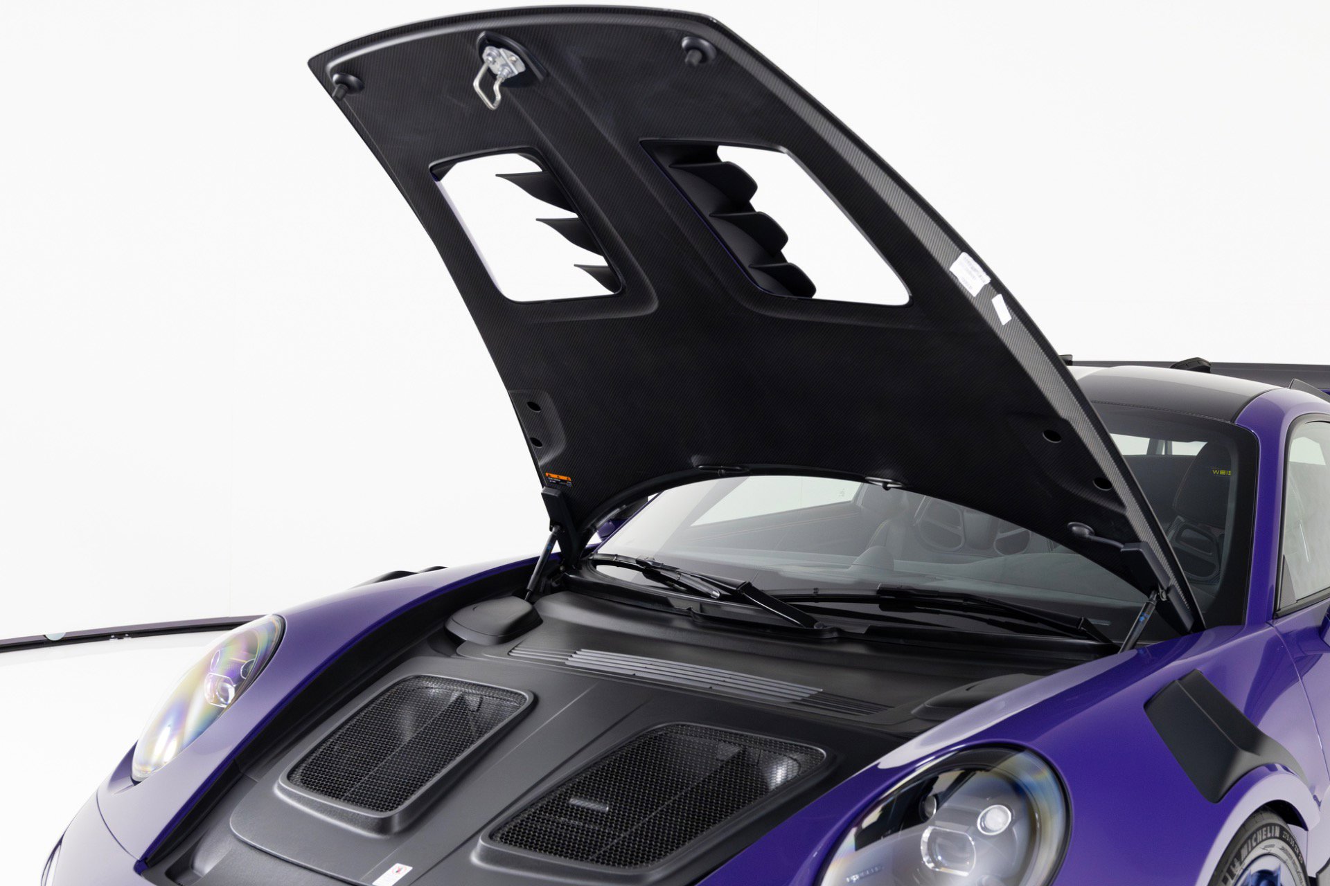 Used 2025 Porsche 911 GT3 RS image 47