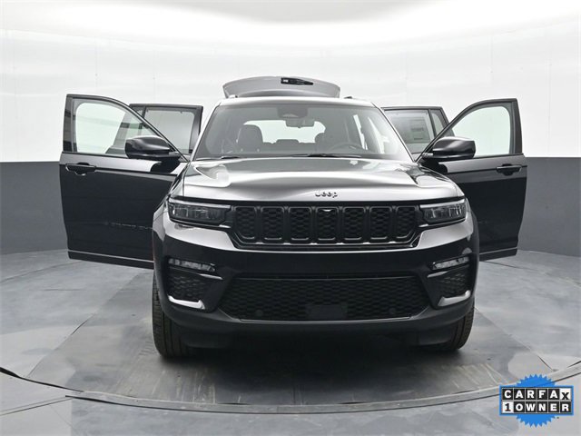 Used 2025 Jeep Grand Cherokee Limited w/ Luxury Tech Group II image 47