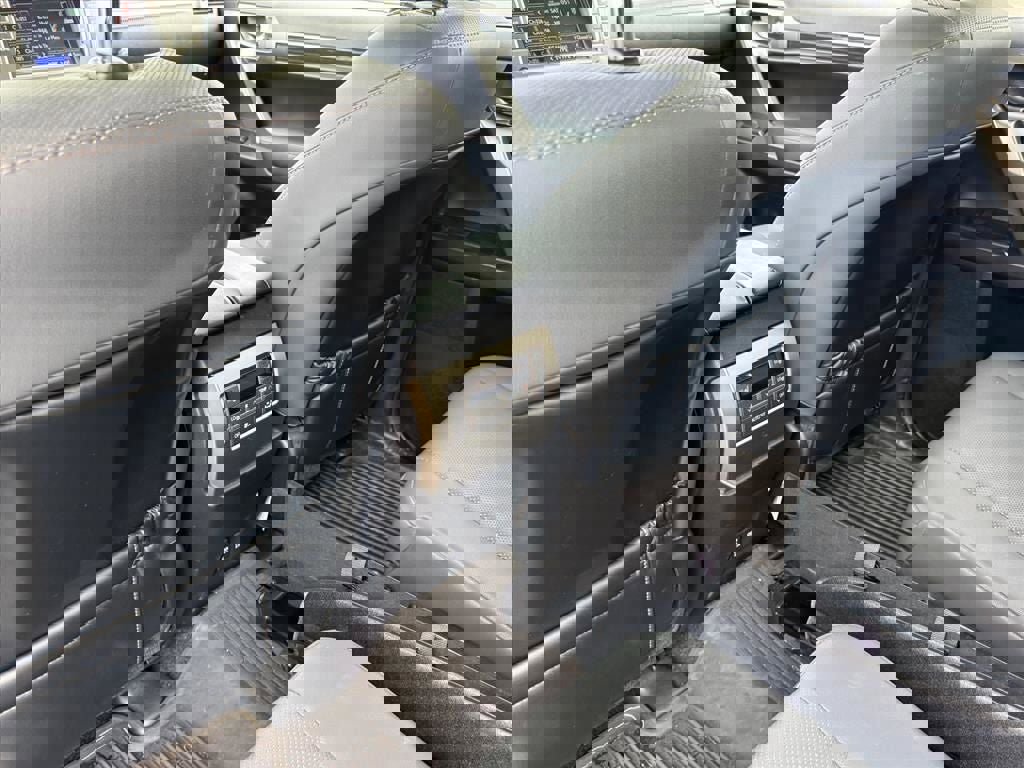 Used 2021 Lexus GX 460 Premium image 18