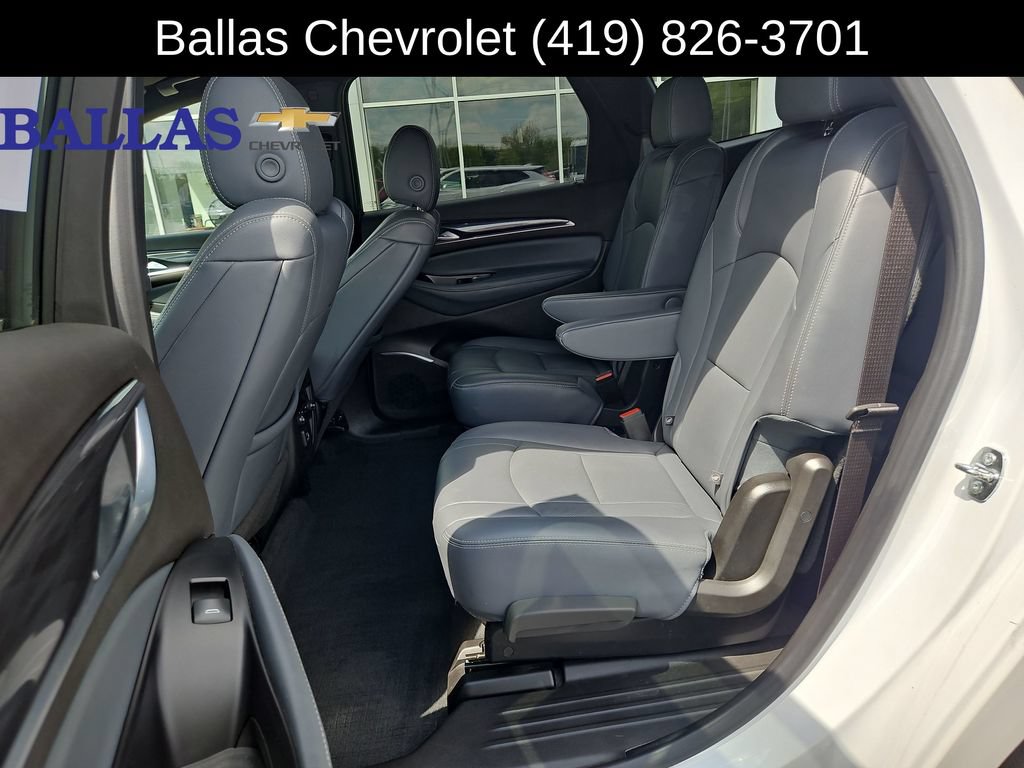 Used 2022 Buick Enclave Essence w/ Sport Touring Edition FWD image 25