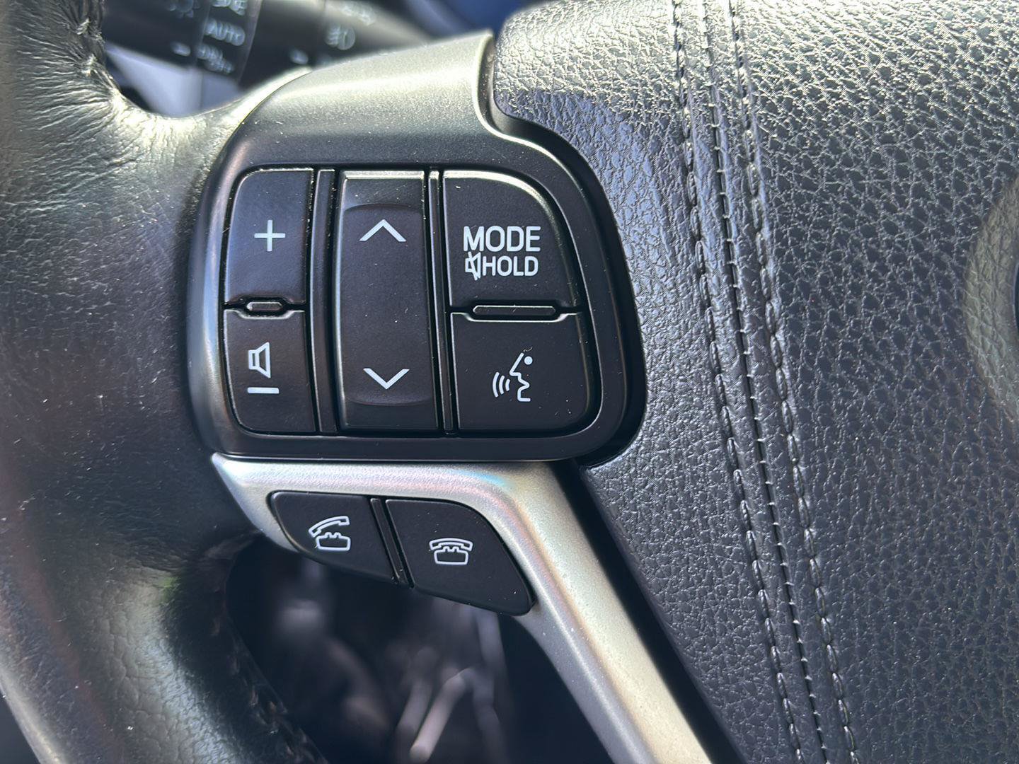 Used 2015 Toyota Sienna XLE AWD/4WD image 30