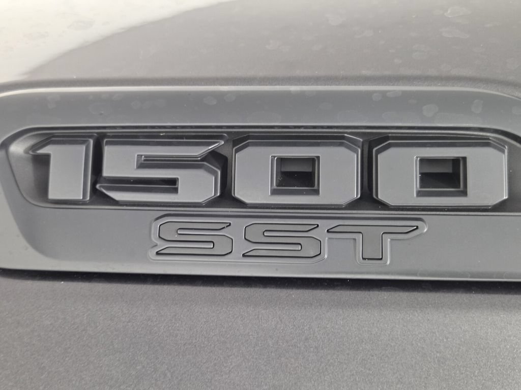Used 2025 RAM 1500 Big Horn RWD image 8