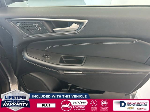 Used 2024 Ford Edge Titanium image 37