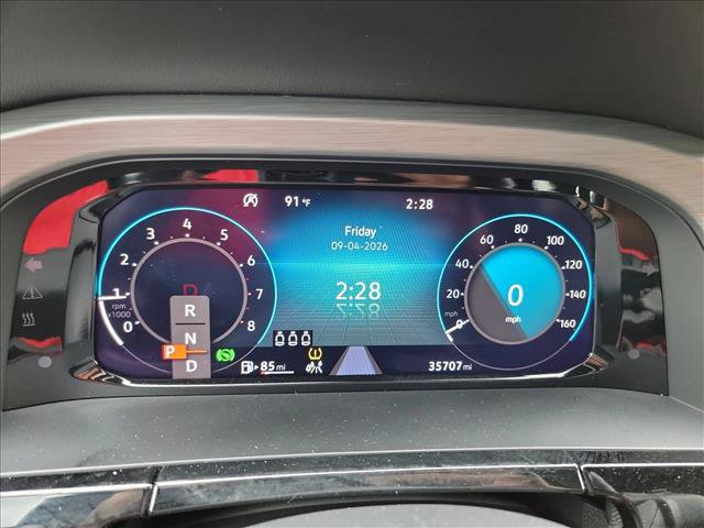 Used 2024 Volkswagen Atlas Cross Sport SE w/ Panoramic Sunroof Package FWD image 17
